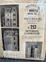 Vintage NOS Hofco victorian townhouse dollhouse