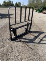 HLA DOUBLE BALE SPEAR W/52" TALL REMOVEABLE RACK