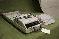 Vintage Olivetti Studio 45 Typewriter W/ Case,Cove