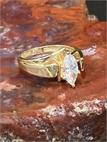 14K Gold YG Ring w/ Clear Stone 3.6g, Sz 5