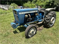FORD 1000 UTILITY TRACTOR