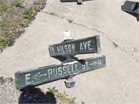 RUSSELL ST  E-W ,   S WILSON AVE