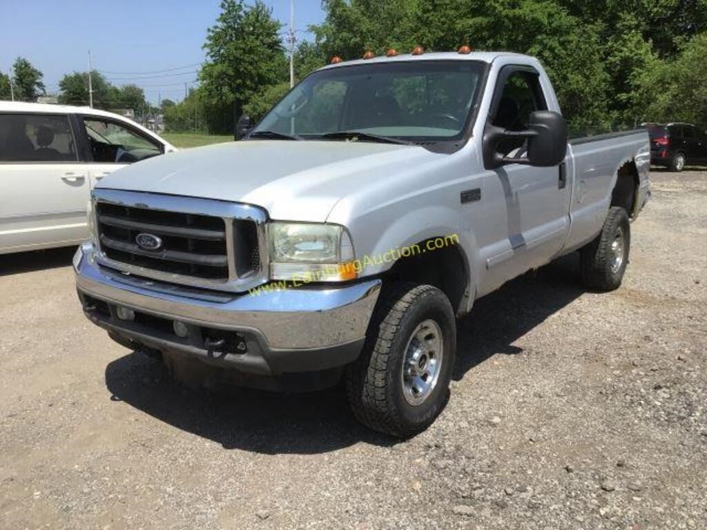 2003 Ford F-350 Super Duty XL 8FT BED 4X4