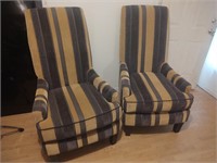 Pair of American signature chairs