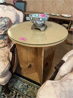 ACCENT / SIDE TABLE