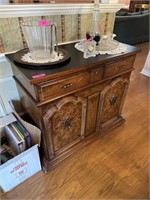 VINTAGE BUFFET IN LOVELY CONDITION W CONTENTS