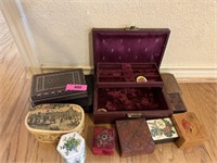 LOT OF NICE BOXES / JEWELRY BOXES
