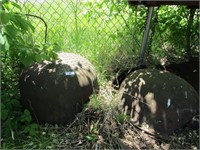 CAST IRON CAULDRON