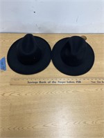 2 adjustable hats