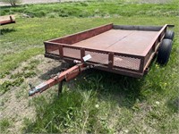 Steel bed pull-type trailer