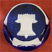 B - BACCARAT PAPERWEIGHT (F31)