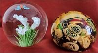 B - LOT OF 2 PAPERWEIGHTS (F94)