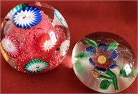 B - LOT OF 2 PAPERWEIGHTS (F95)
