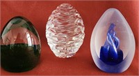B - LOT OF 3 PAPERWEIGHTS (F101)