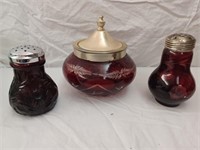 2 pcs Ruby Cut To Clear & Other Sugar Shaker