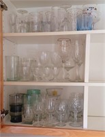 B - MIXED LOT OF GLASSWARE (K1)