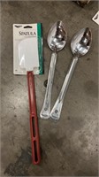 Spatula and two stainless spoons