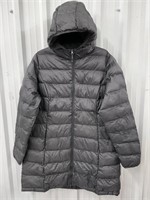 SIZE X-LARGE AMAZON ESSENTIALS WOMENS PUFFER