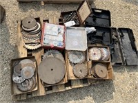 Many saw blades, various sizes and cases
