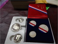 3PC 40% SILVER BICENTENNIAL SETS WITH HOLDER UNC