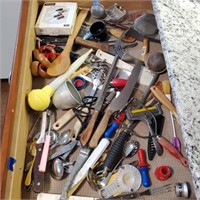 Contents of Drawer: Utensils