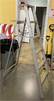 6 foot aluminum step ladder(1026)