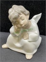 Lladro angel figurine stands 4 1/2 inches