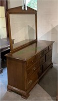 Beautiful Ethan Allen dresser with mirror - mirror