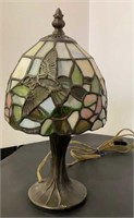 Deco style table lamp with stained glass style