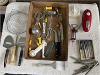 Kitchen Utensils & Tools - Farberware Can Opener,