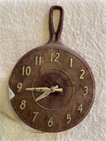 Vintage Spartus 504 Electric Wall Clock - skillet