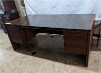 LARGE OFFICE DESK BY KIMBALL  71 1/2 X 35 3/4 X 28