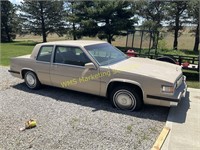 1985 Cadillac Coupe Deville -