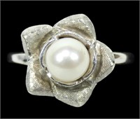 14K White gold pearl ring, approx. 5.5mm, in satin