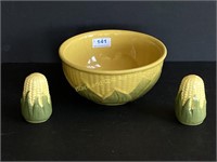 Shawnee Pottery Corn King Bowl And Shakers