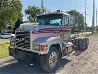 1994 Mack CH613 Cab & Chassis