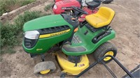 JD D110 Riding Lawn Mower