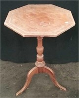 Octagon Shaped Accent Table, Approx. 17"×17"×26"
