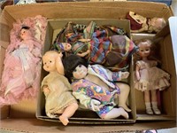 BOX OF VINTAGE DOLLS (VOGUE GINNY W/ ORIG BOX,