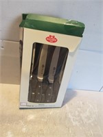 NEW -OPEN BOX STEAK KNIFE SET