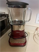 Oster Blender and cutting board