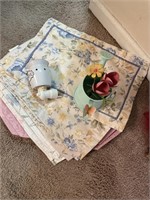 Tons of place mats warmer and decor