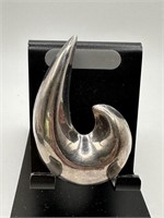 LARGE STERLING SILVER BROOCH / PIN