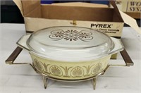 Pyrex 2.5 quart new in box casserole dish