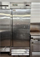 Avantco Single Solid Door Refrigerator