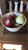 Bowl and glass fruit
