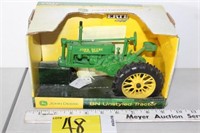 John Deere BN Unstyled tractor in box