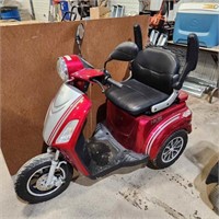 E-Global 3 Wheel Scooter New Batteries Last Year