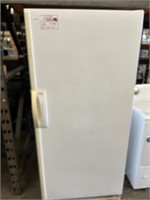 Kenmore Frostless Upright Freezer Dirty