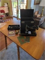 Singer featherweight 221 with case and